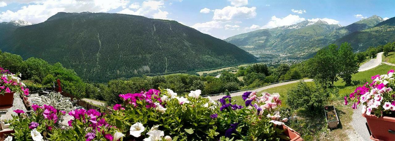 Appartamento Les Balcons Du Molliebon Séez Esterno foto